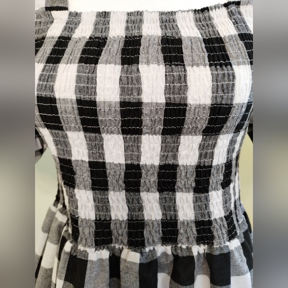 GRACE+KARMA Women's Puff Sleeve Ruffle Gingham Top Size M - Picture 6 of 11